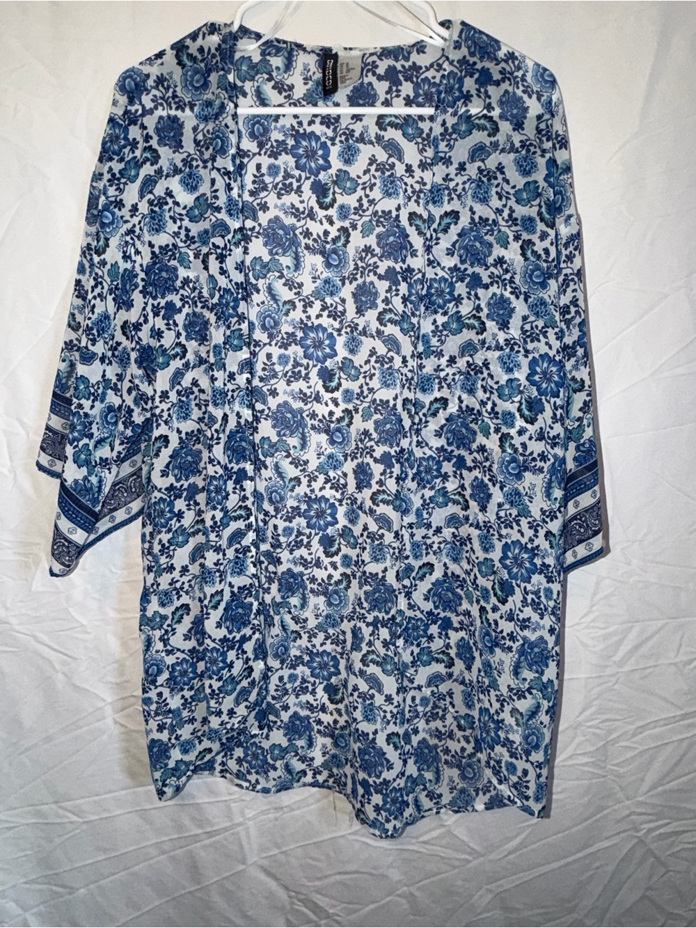 H&M White and Blue Floral Open-Front Cardigan